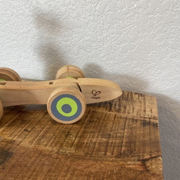 Hape Wooden Walk Along Pull Toy Snail Worm Wobbly Eyes Wheels Kids - Picture 3 of 9